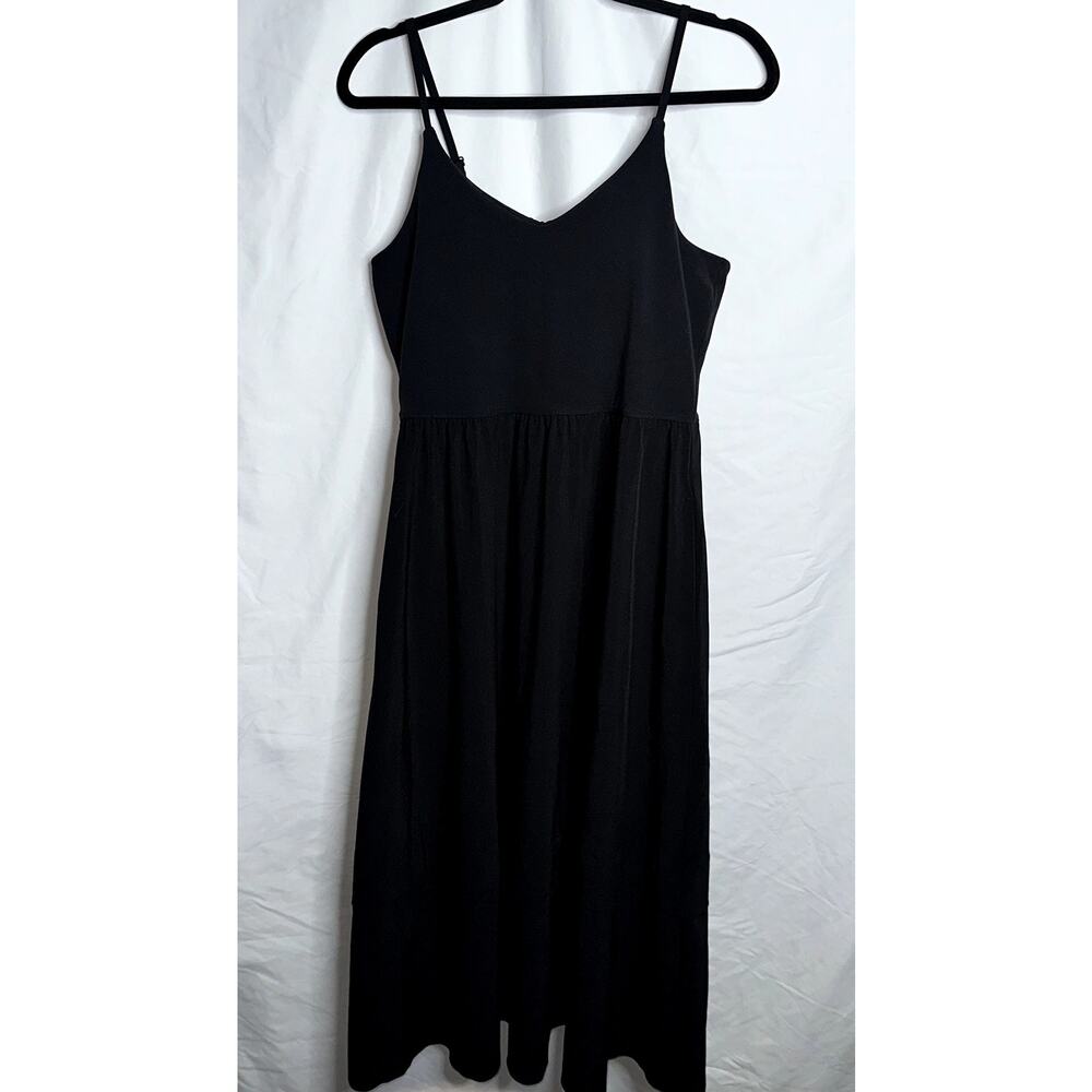 Athleta Elation Womens Size Small Black V-Neck Hybrid Spaghetti Strap Dress
